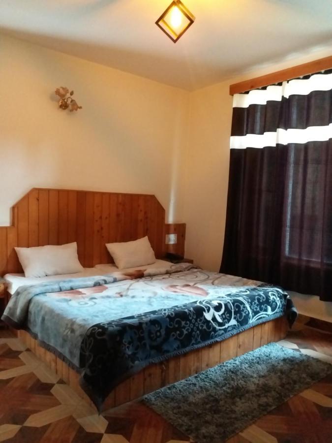Хостел Hadimba Regency Манали Экстерьер фото
