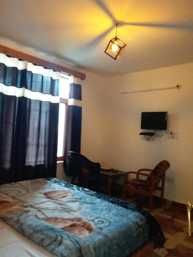 Хостел Hadimba Regency Манали Экстерьер фото