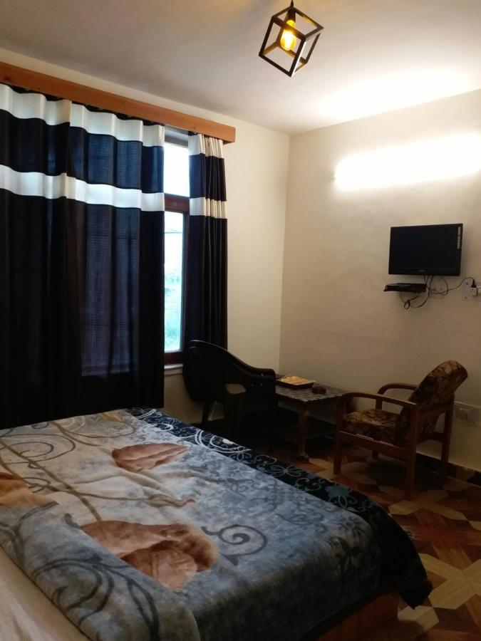 Хостел Hadimba Regency Манали Экстерьер фото
