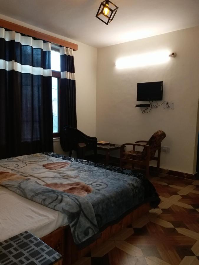 Хостел Hadimba Regency Манали Экстерьер фото